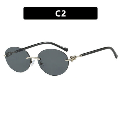 Women oval sunglasses with luxurious metal frame and mirrored lenses Bowlift
