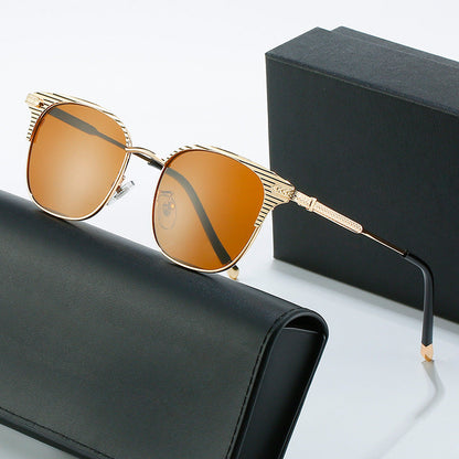 Ladies designer sunglasses with luxurious frame and mirrored lenses Bowlift