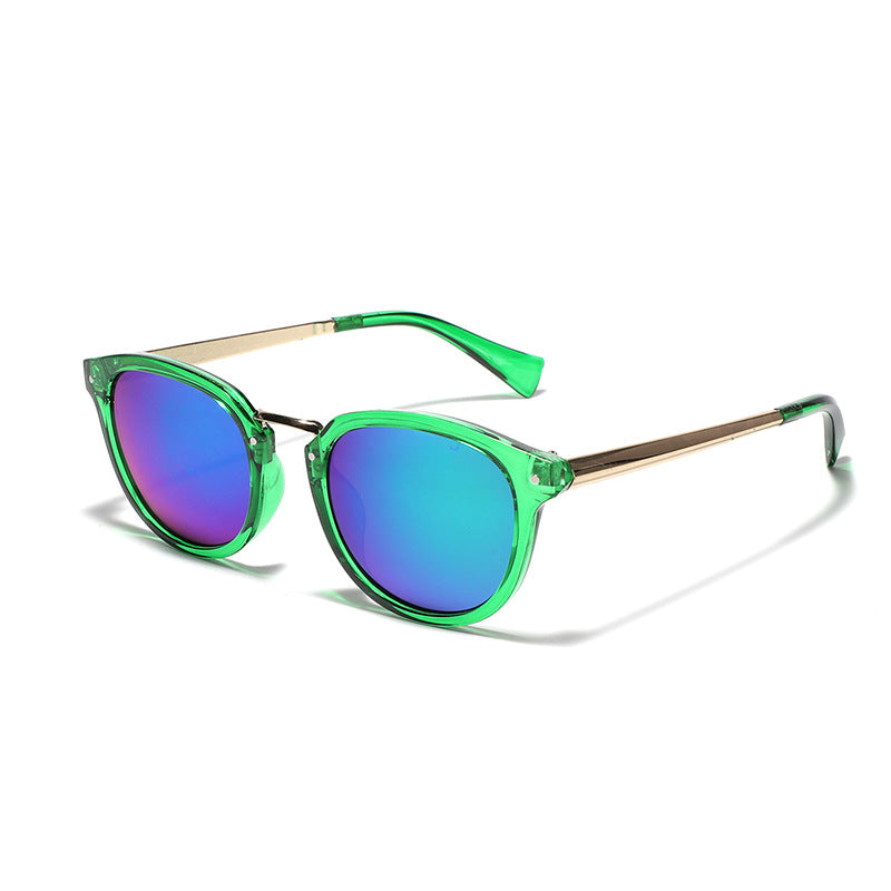 Women's fashion sunglasses with colorful, mirrored lenses and an elegant frame Bowlift