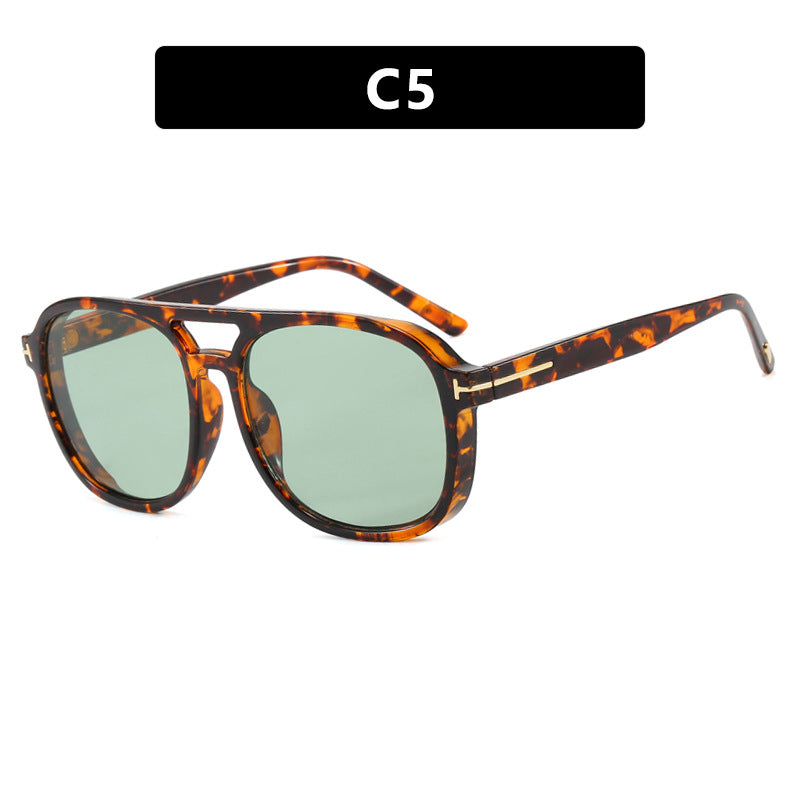 Women's square sunglasses with luxurious plastic frame and mirrored lenses Bowlift