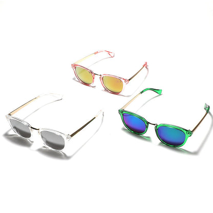 Women's fashion sunglasses with colorful, mirrored lenses and an elegant frame Bowlift