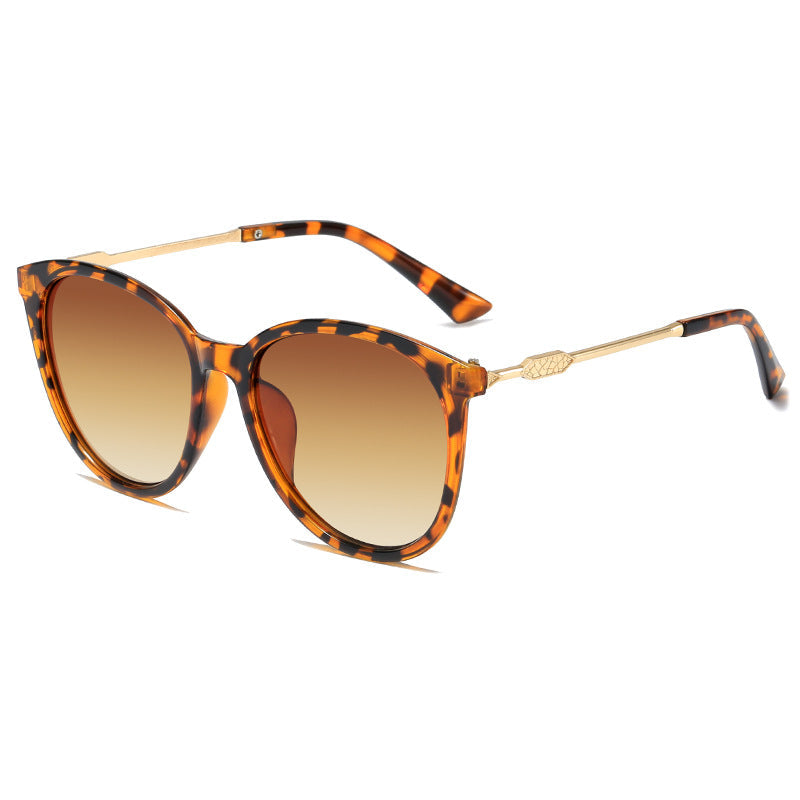 Women's Fashion Cat-Eye Sunglasses with Mirrored Lenses Bowlift
