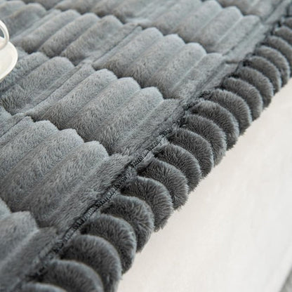 BowLift | Plush Pleated Edges Sofa Cover