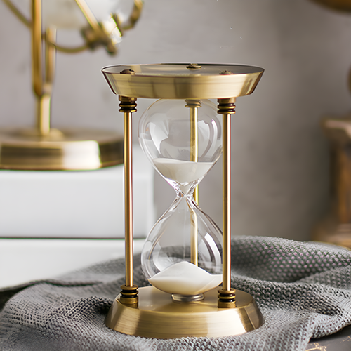 BowLift | Retro Metal Hourglass