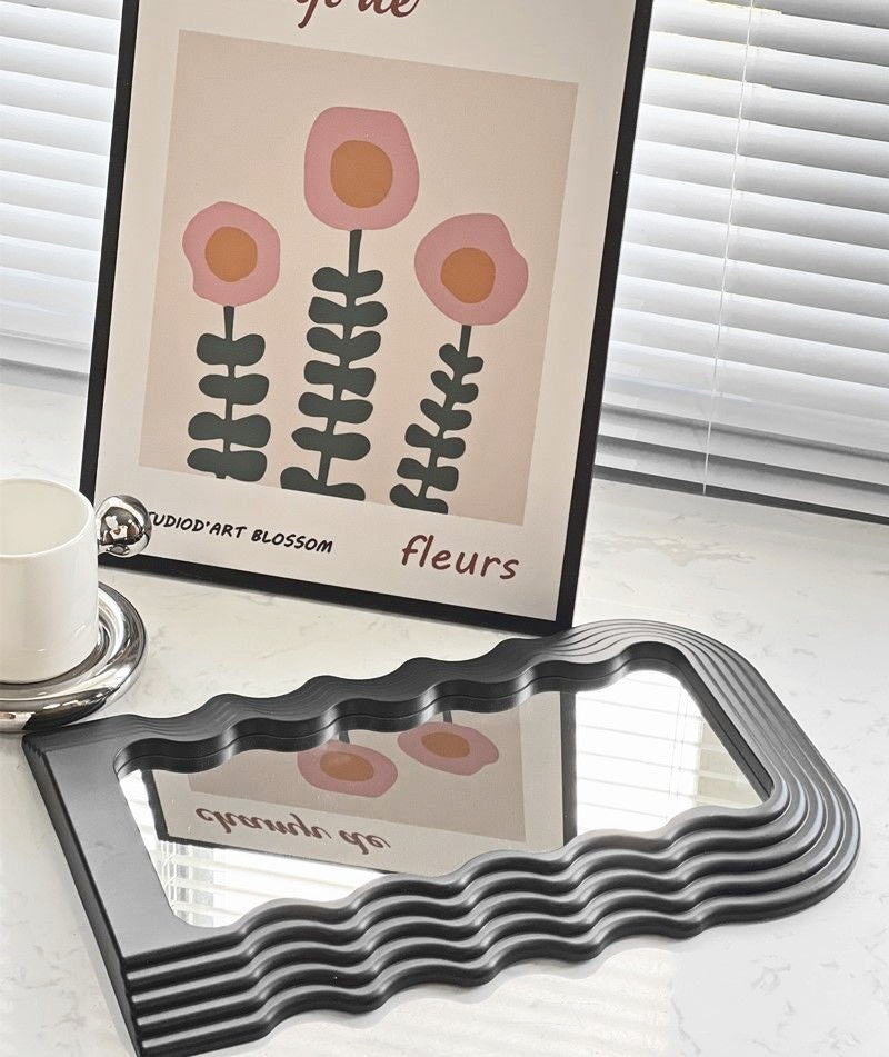 LZINA™ | Wave Shock Retro Mirror