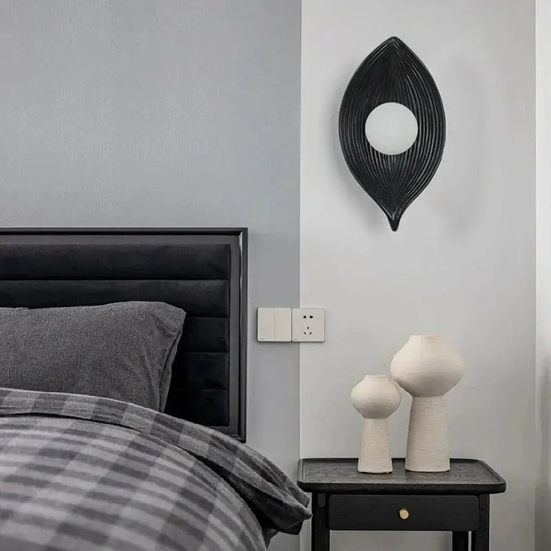 BowLift Wall Lamp - LED Leaf Gold, Elegant Design
