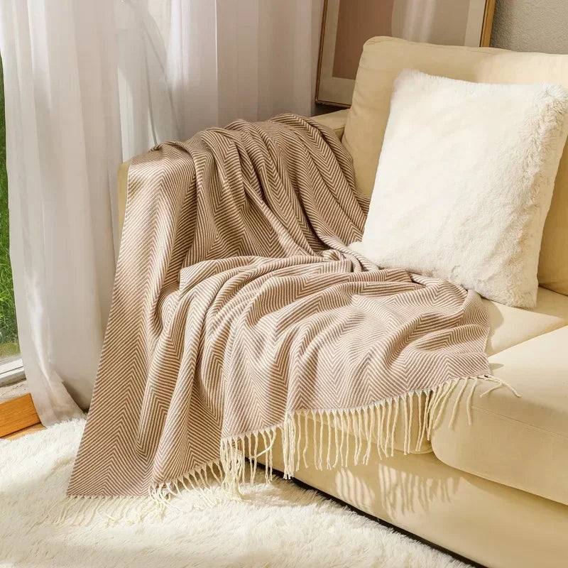 BowLift | Nordic Stripe Throw Sofa Blanket