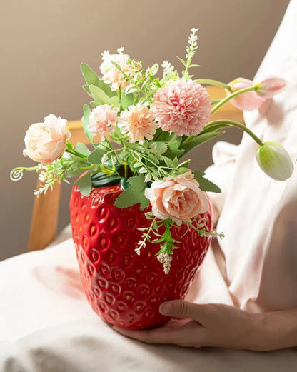 LZINA™ | Ugly Strawberry Vase