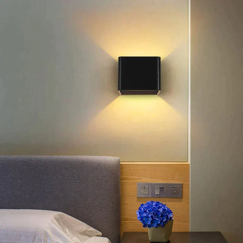 BowLift: Luxurious Wireless Wall Lamp for a Sleek, Cable-Free Glow