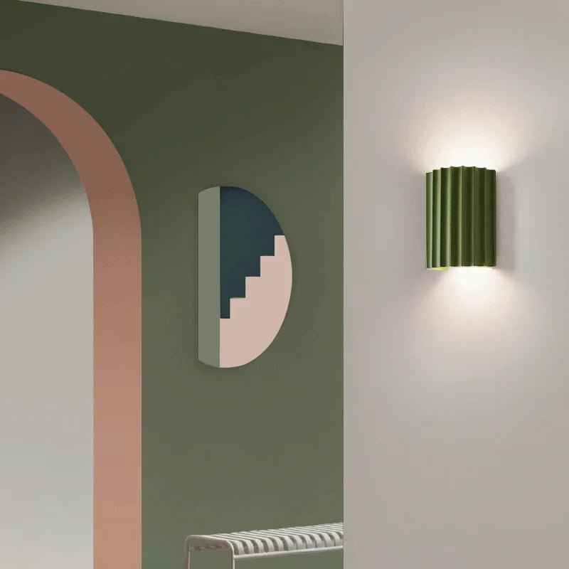 BowLift Modern Resin Wall Lamp – Sculptural Design with Ambient Glow