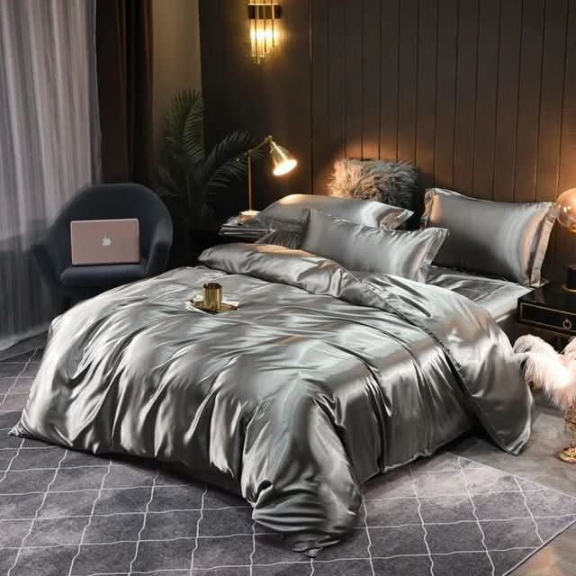 BowLift | Luxurious silk duvet cover for elegant sleep comfort