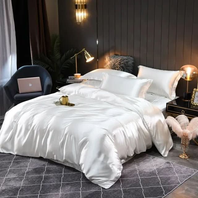 BowLift | Luxurious Silk Duvet Cover for Restful Sleep