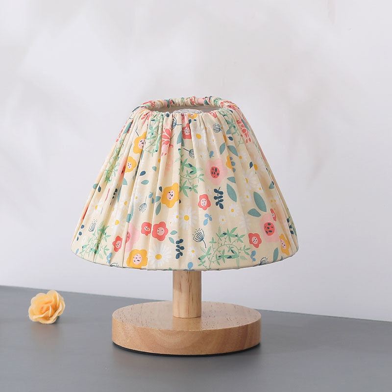 BowLift Modern Minimalist Iron Flower-Shape Table Lamp – One-Light Creative Design