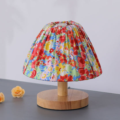 BowLift Modern Minimalist Iron Flower-Shape Table Lamp – One-Light Creative Design