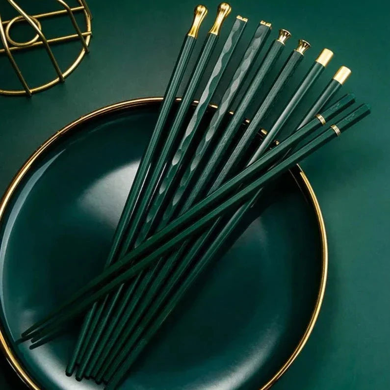 BowLift | DineLux – Luxurious Chopstick Set with Refined Designs (5 Pairs)