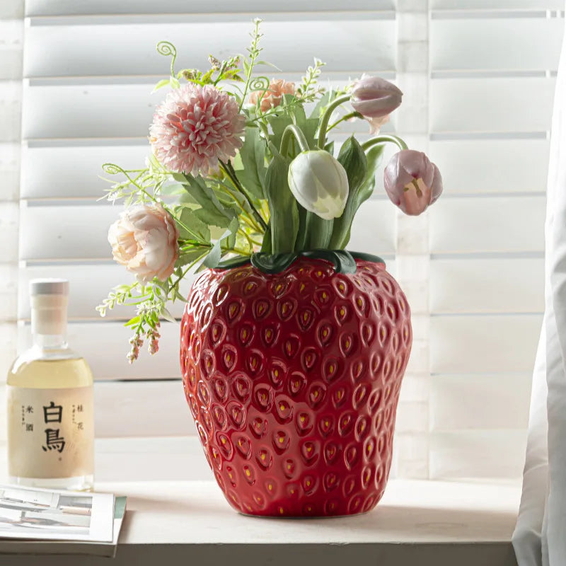 LZINA™ | Ugly Strawberry Vase