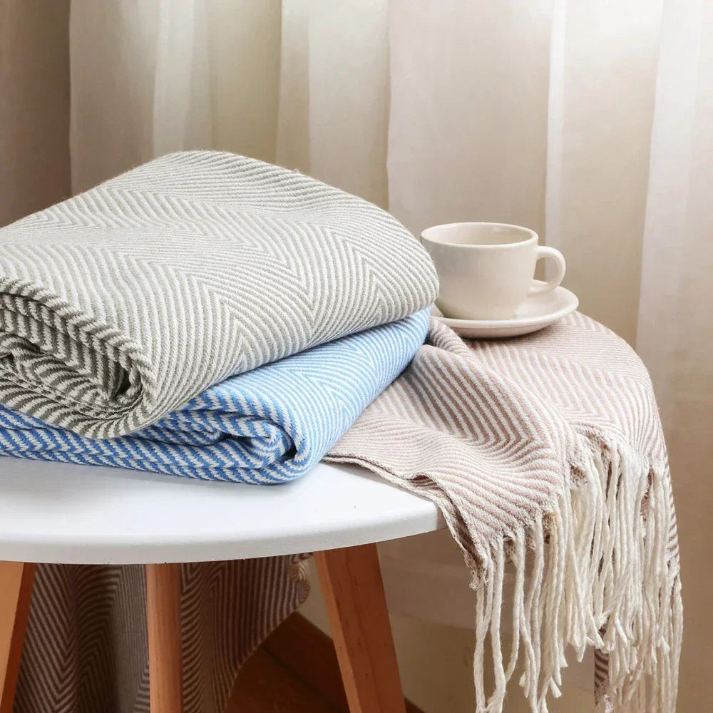 BowLift | Nordic Stripe Throw Sofa Blanket