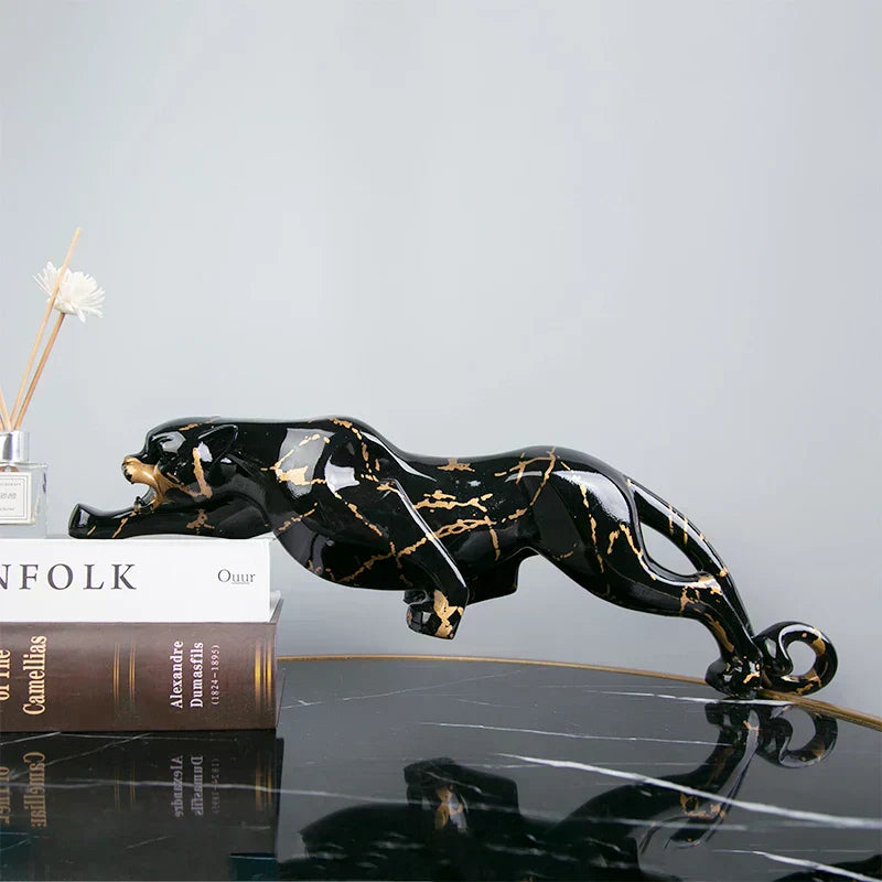 BowLift | Elegant Jaguar Stone Sculptor