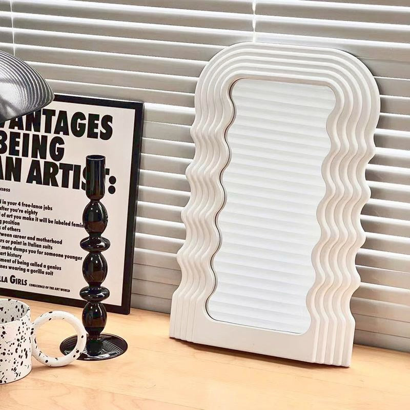 LZINA™ | Wave Shock Retro Mirror