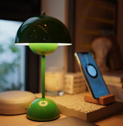 BowLift Cordless Flowerpot Table Lamp – Wireless, Cable-Free Design
