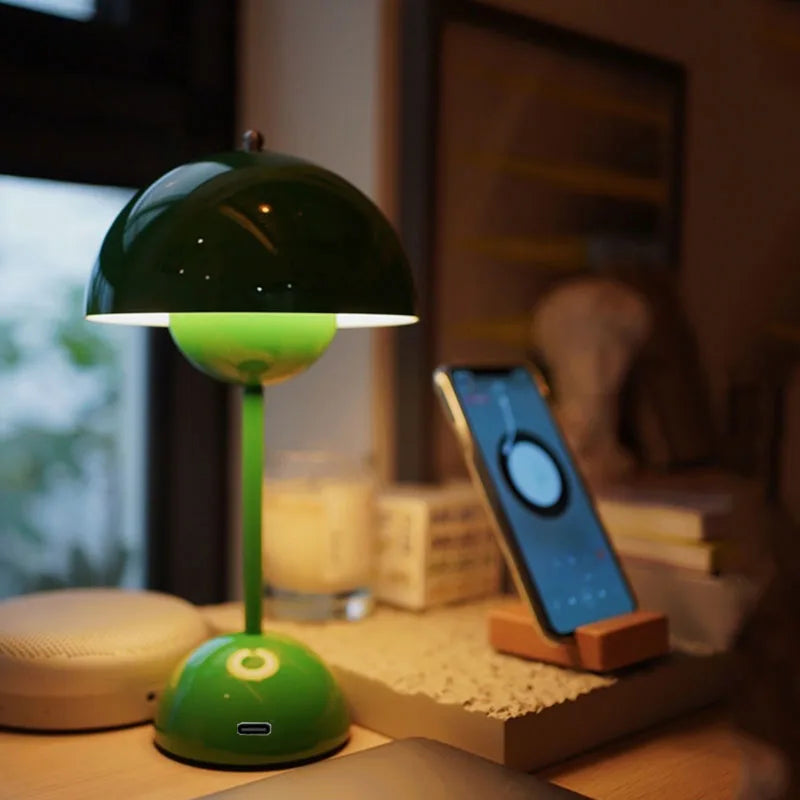 BowLift Adjustable Brightness Flower Pot Lamp - Rechargeable Italian Table Lamp VP3