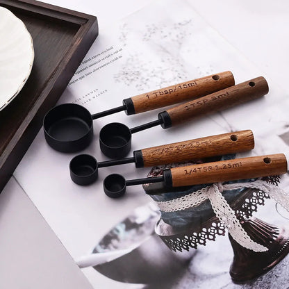 BowLift | Lyra Measuring Cups & Spoon Set