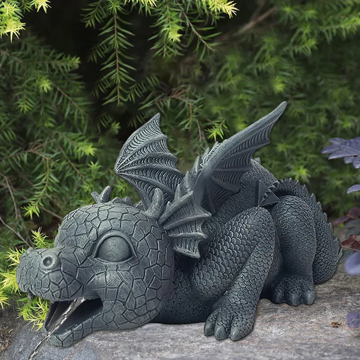 BowLift | Water spraying dragon statue made of resin Weatherproof Realistic water spray scenes resin garden decoration