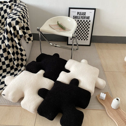 BowLift | Puzzle Block Pillow