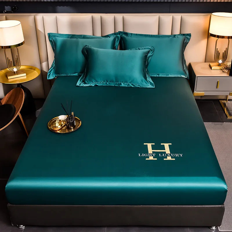 BowLift | Solid Color Silk Bed Sheet