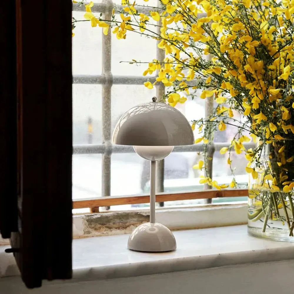 BowLift Lunaire LED Table Lamp for a Sleek, Modern Ambience