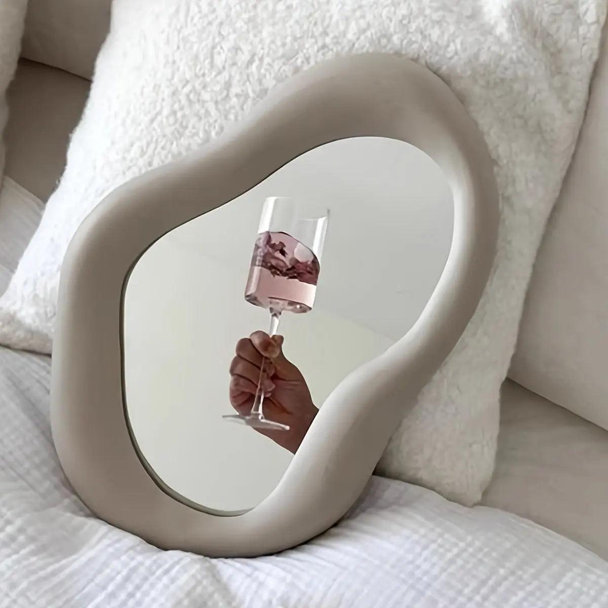 LZINA™ | Mirrorly - Deformed Mirror