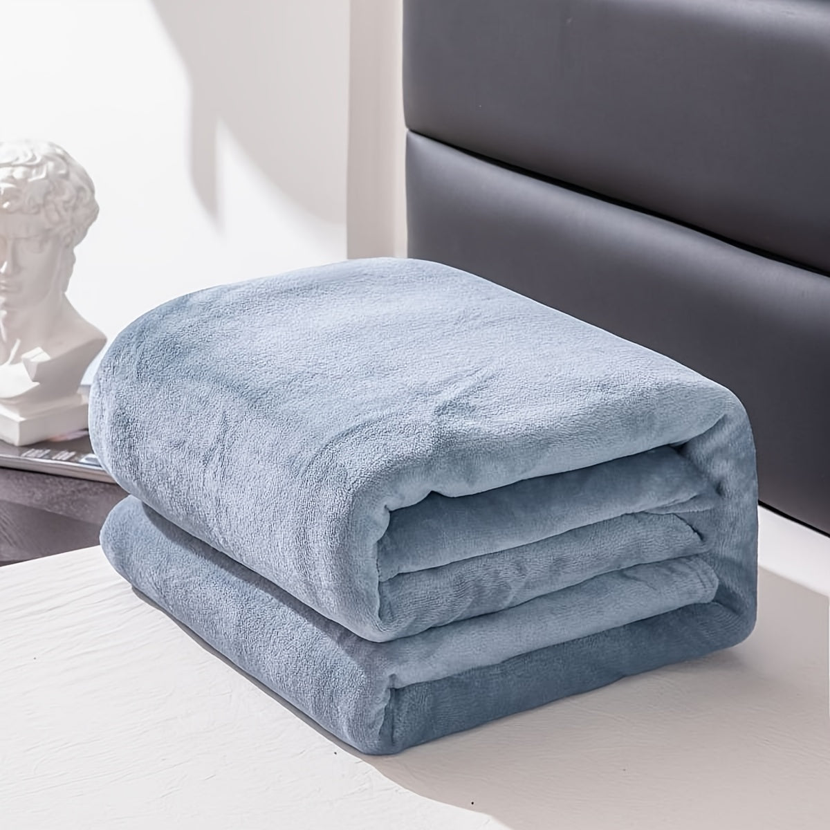 BowLift | Soft and warm gray flannel blanket for all seasons