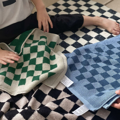 BowLift | Checkerboard Plus Towel Collection
