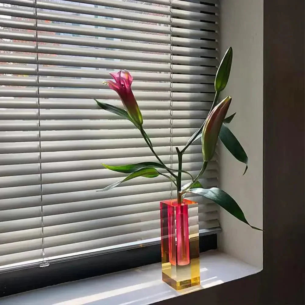 LZINA™ | Crystal Effect Gradient Vase