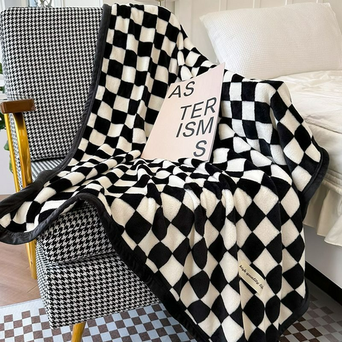 BowLift | PlaidComfort | Flannel blanket checked