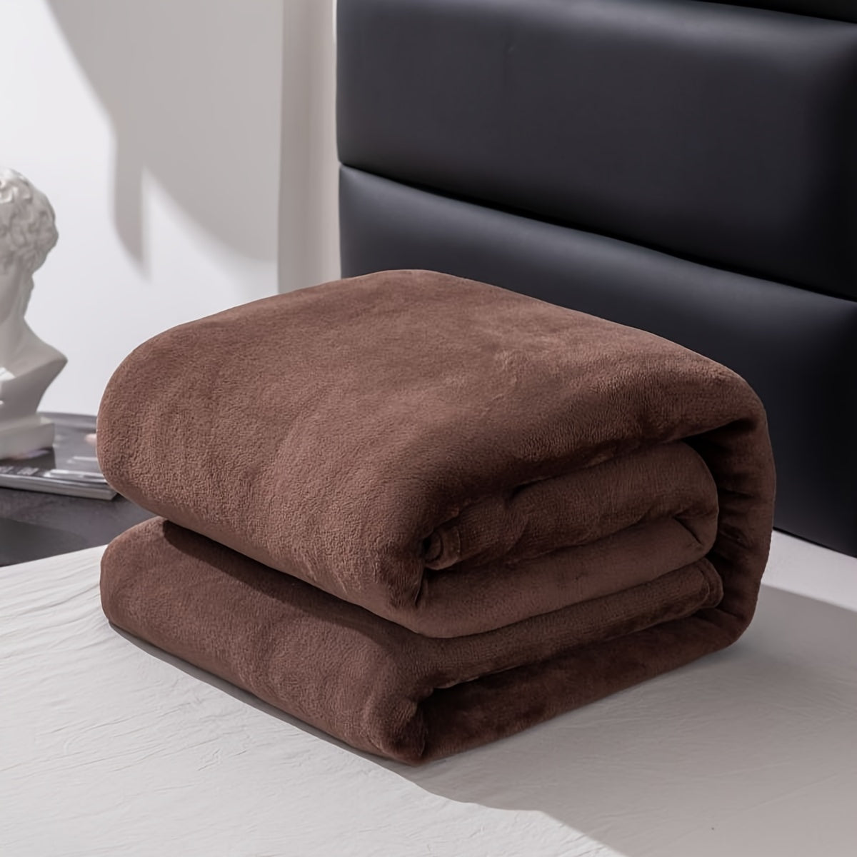 BowLift | Soft and warm gray flannel blanket for all seasons