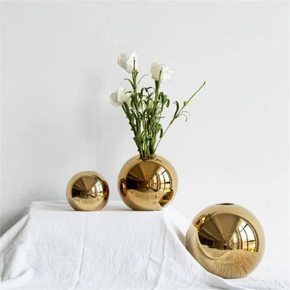 LZINA™ | Golden Ball Vase