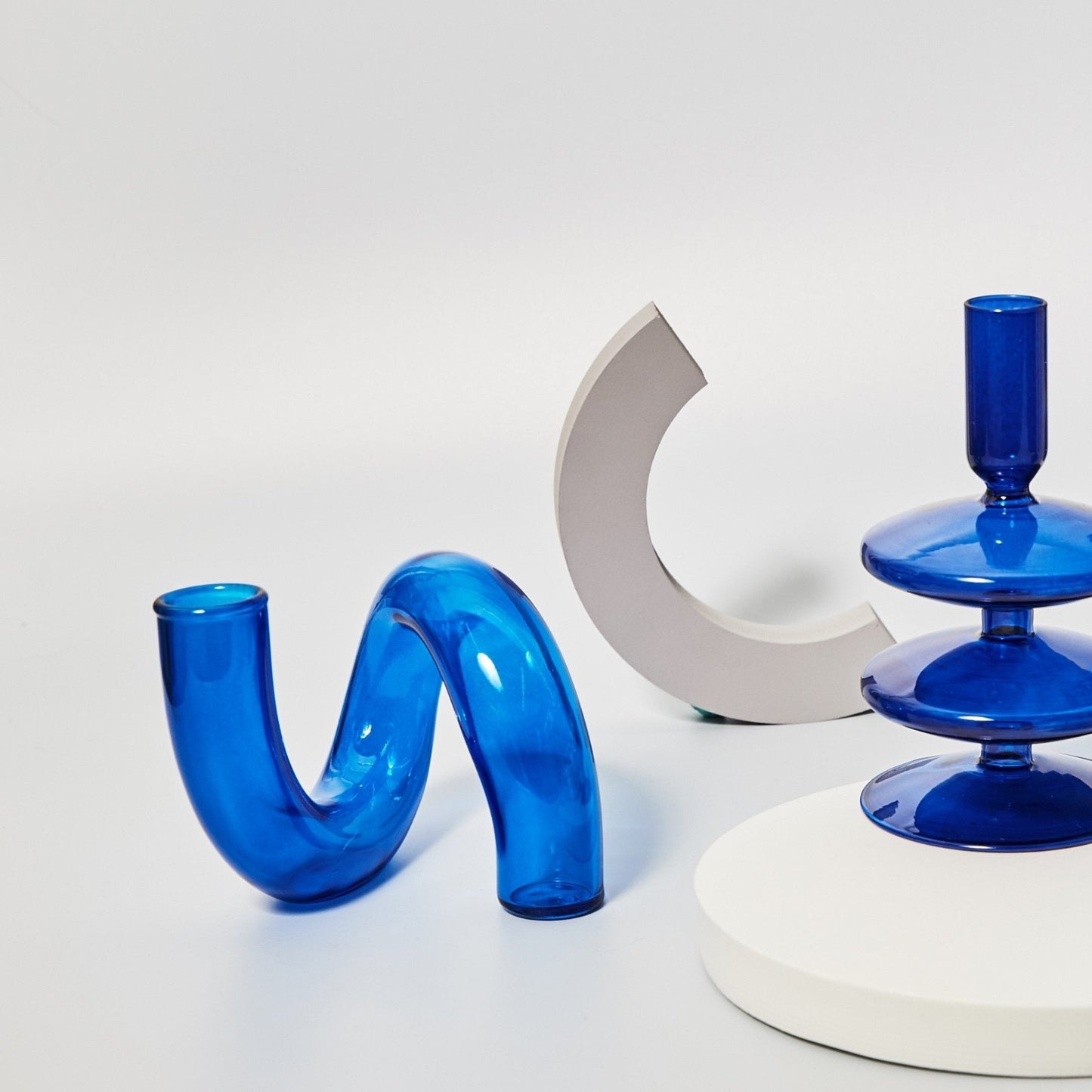BowLift | Candle holder made of glass vase