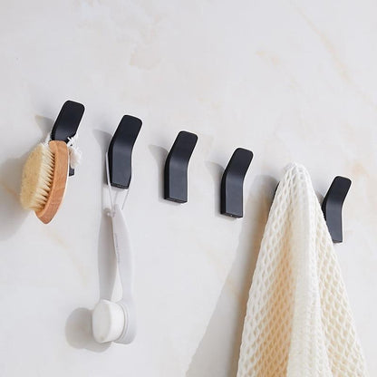 BowLift | Golden Wall Hooks – Luxurious Brass Coat Hooks for Hallway and Bedroom