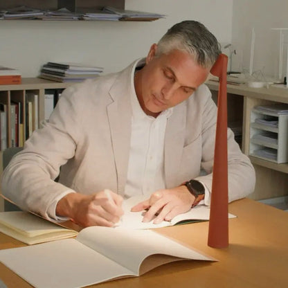 BowLift Sculpting Table Lamp — Precision Lighting for Artists
