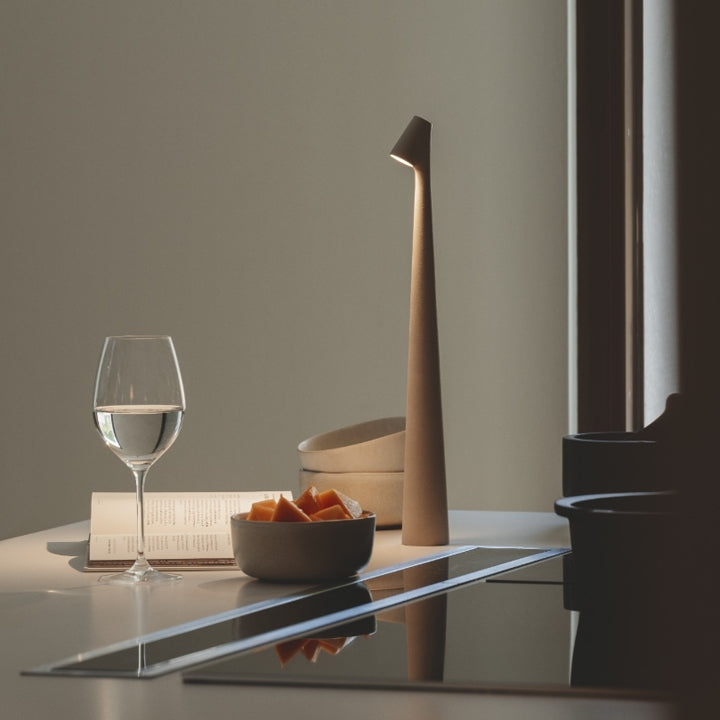 BowLift Sculpting Table Lamp — Precision Lighting for Artists