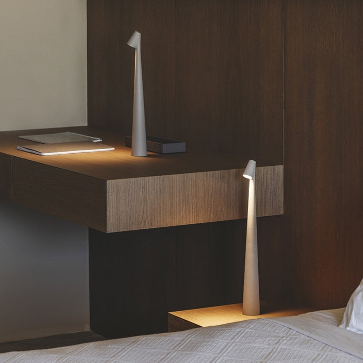 BowLift Sculpting Table Lamp — Precision Lighting for Artists