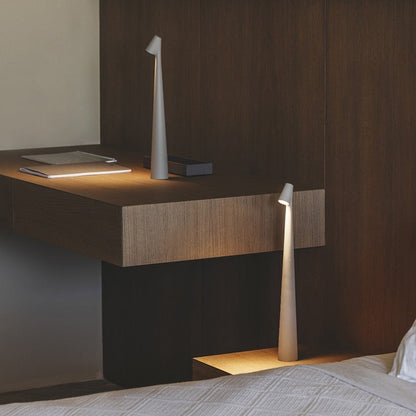 BowLift Sculpting Table Lamp — Precision Lighting for Artists