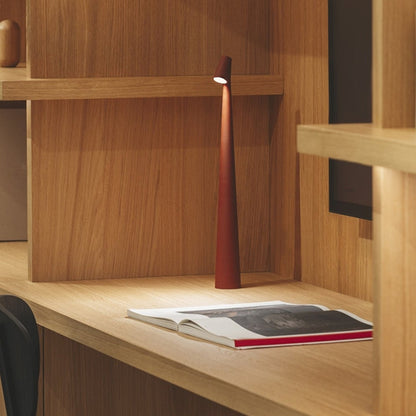 BowLift Sculpting Table Lamp — Precision Lighting for Artists