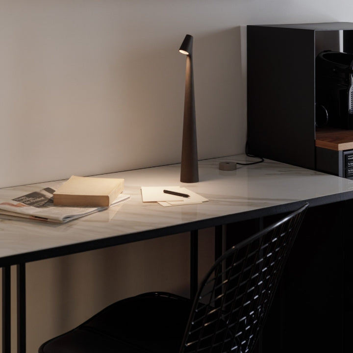 BowLift Sculpting Table Lamp — Precision Lighting for Artists