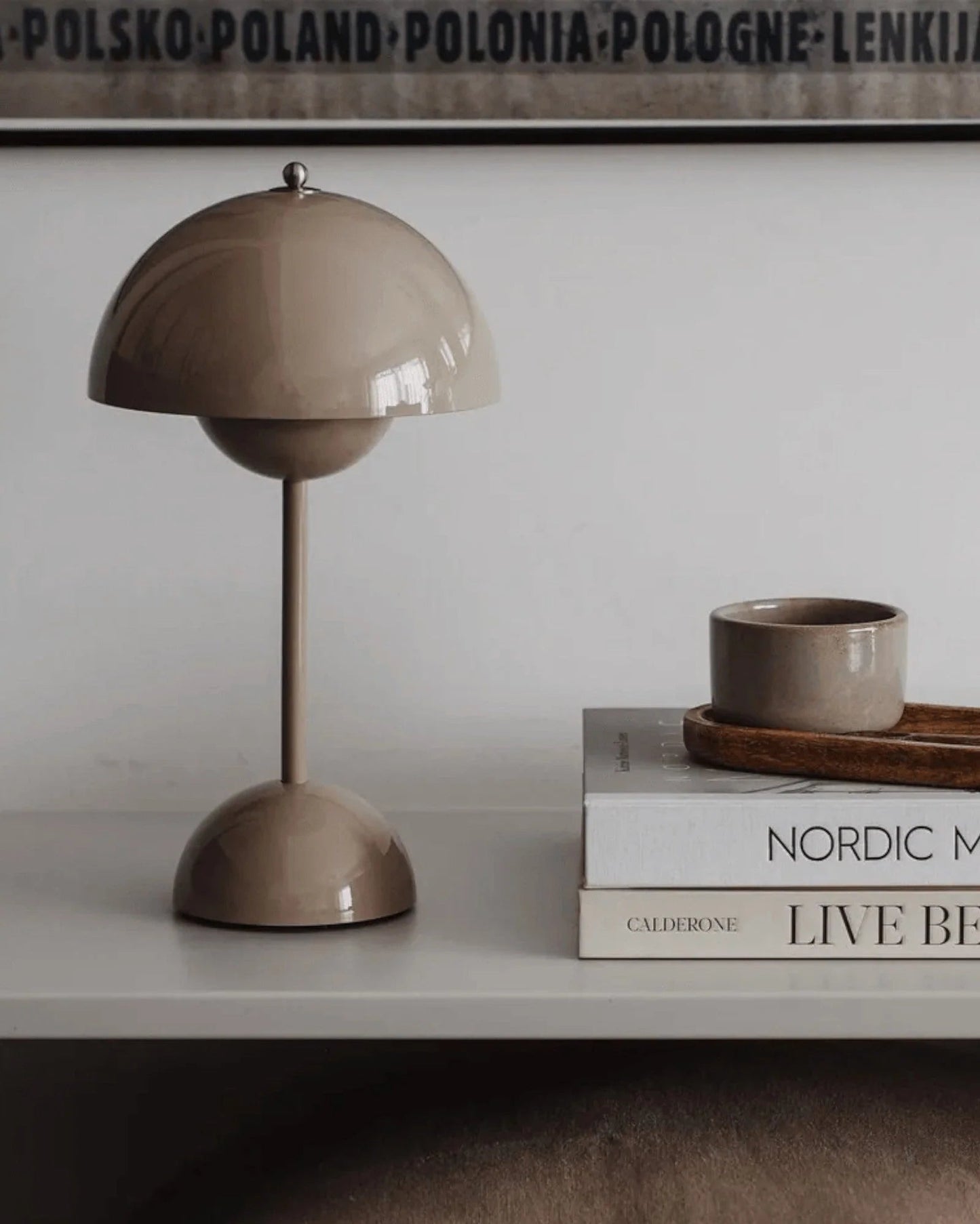 BowLift NordLight LED Table Lamp – Sleek Scandinavian Design, Dimmable and Eco-Friendly Metal Construction