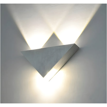 BowLift Light – Modern Triangle LED Wall Light for a Sleek Geometric Accent