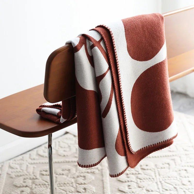 BowLift | Modern, Abstract Throw Blanket in Bohemian Style – Nordic Style Blanket, Bedspread, Coverlet