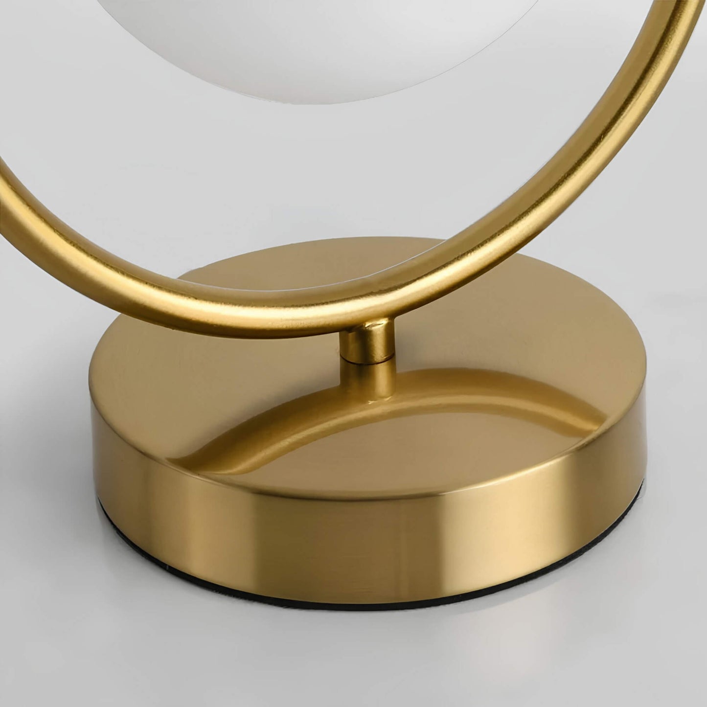 BowLift Glass Table Lamp - Elegant, Modern Lighting Accent
