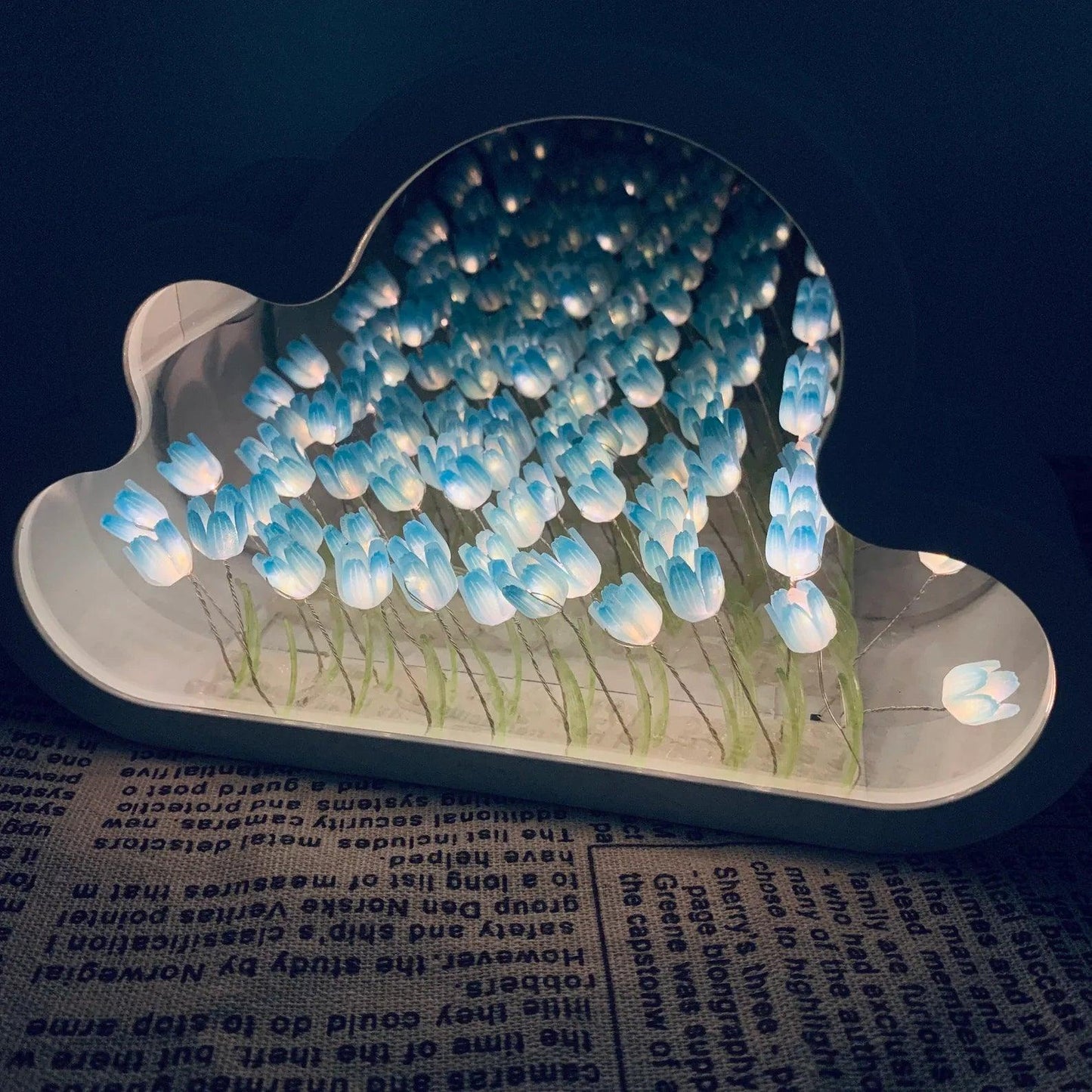 Tulip Cloud LED Mirror – Magic Light & Decorative Design | Bowlift
